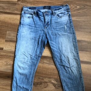 Lucky Brand Broke Capri Jeans